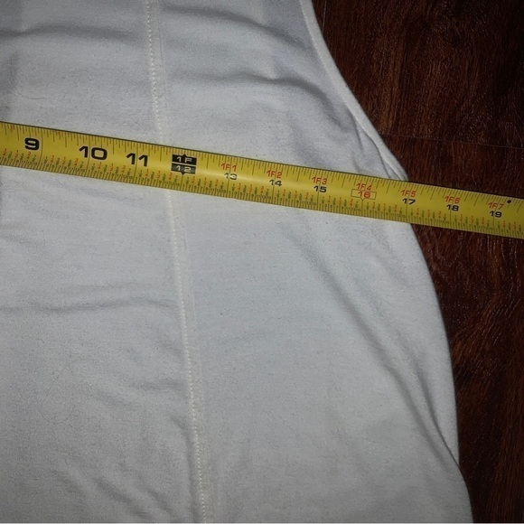 Three Dots Sleeveless Top - Picture 5 of 8